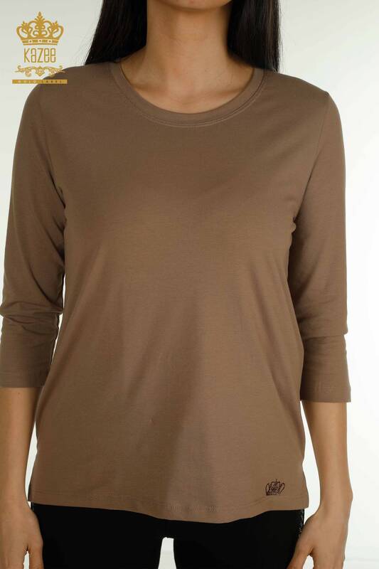 Женская блузка оптом с каменной вышивкой светло-коричневого цвета - 79565 | КАZEE