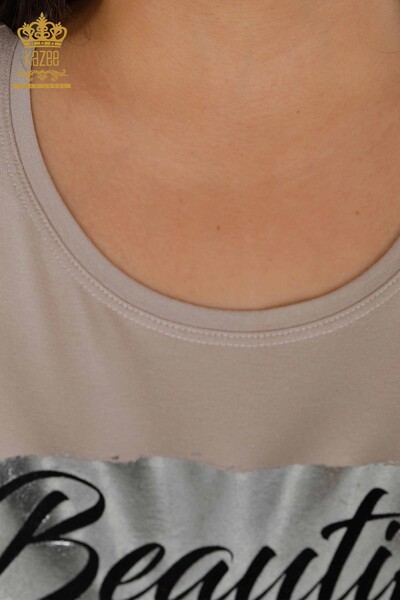Женская блузка с леопардовой вышивкой и круглым вырезом оптом - 79012 | КАZЕЕ - Thumbnail