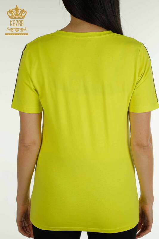 Женская блузка оптом с леопардовой вышивкой желтого цвета - 79484 | КАZEE
