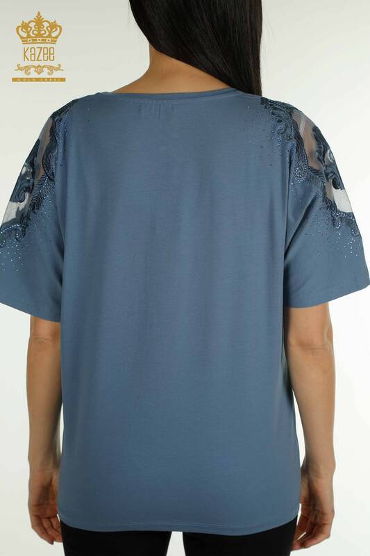 Оптовая женская блузка из тюля на плечах с деталями цвета индиго - 79553 | КАZEE