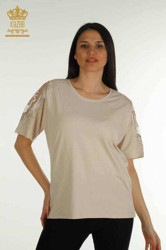 Женская блузка оптом из тюля на плечах светло-бежевого цвета - 79553 | КАZEE