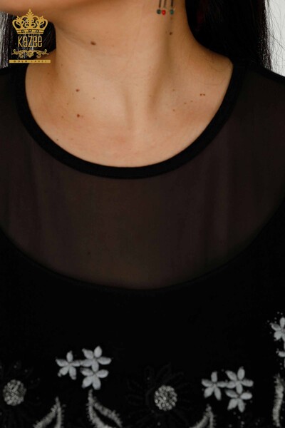 Женская блузка оптом с цветочным узором черного цвета - 79137 | КАZЕЕ - Thumbnail