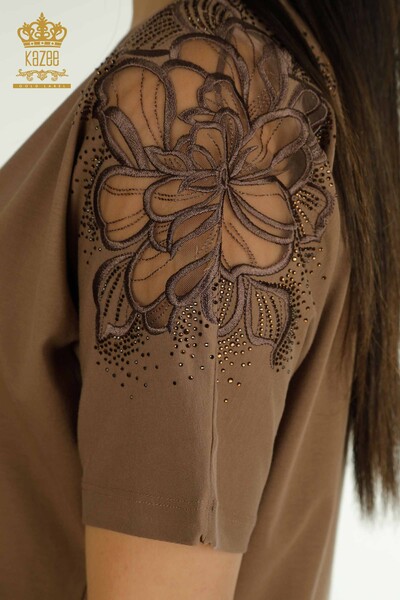 Женская блузка с V-образным вырезом коричневого цвета оптом - 79550 | КАZEE - Thumbnail