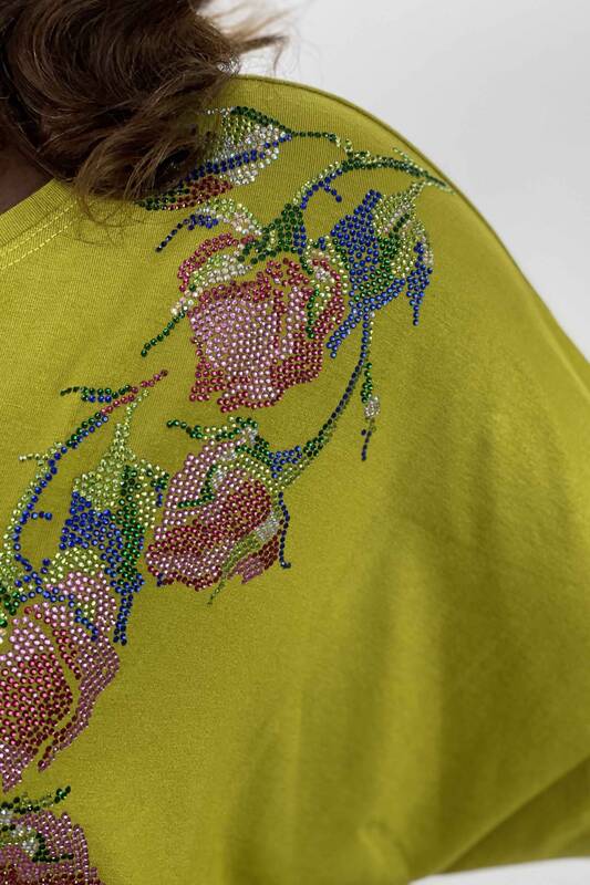 оптом Женская блузка с цветочным узором и вышивкой камнем - 77658 | КАZЕЕ