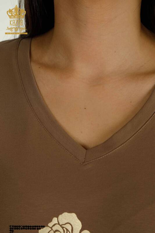 Женская блузка с цветочной вышивкой оптом, коричневая - 79860 | КАZEE