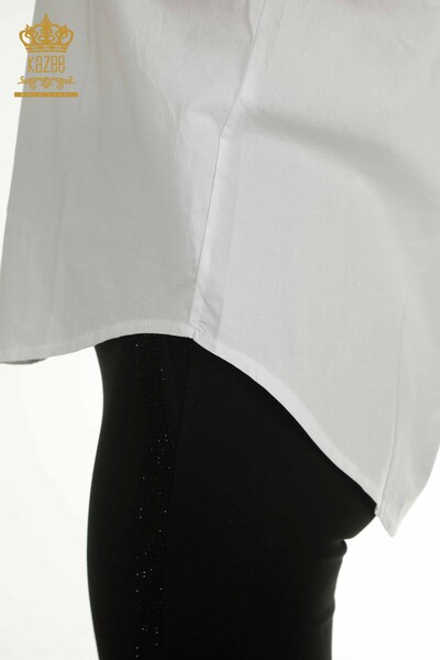 Оптовая продажа женской рубашки с каменной вышивкой белого цвета - 20477 | КАZEE - Thumbnail