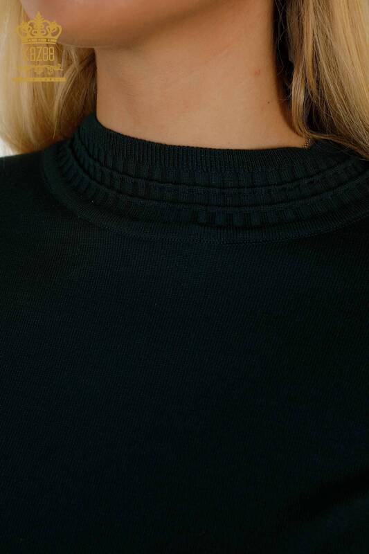 Женский трикотаж оптом, базовый темно-зеленый свитер с логотипом - 30253 | КАZEE