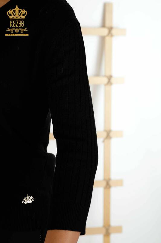 Женский вязаный свитер с V-образным вырезом оптом, базовый черный - 30259 | КАZEE
