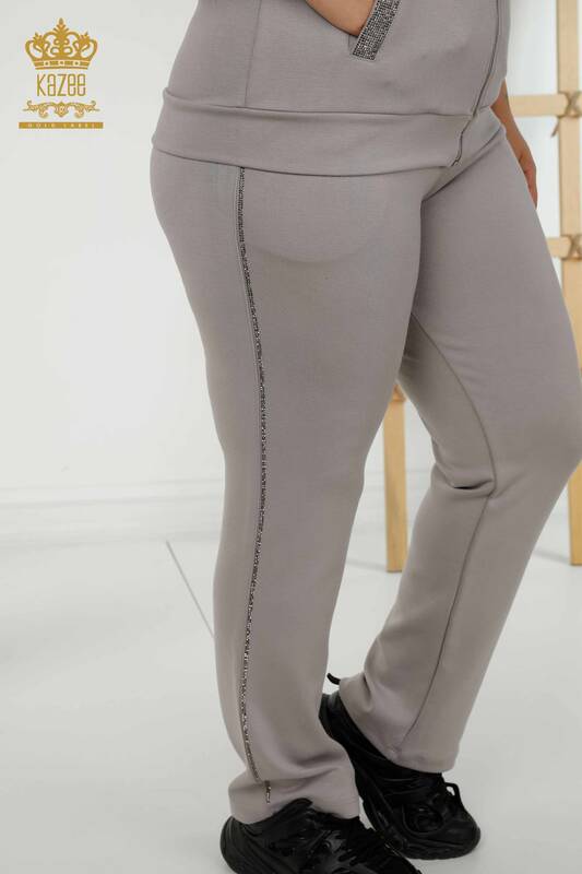 Женский спортивный костюм оптом, вышитый камнем, серый - 20448 | КАЗЕЕ