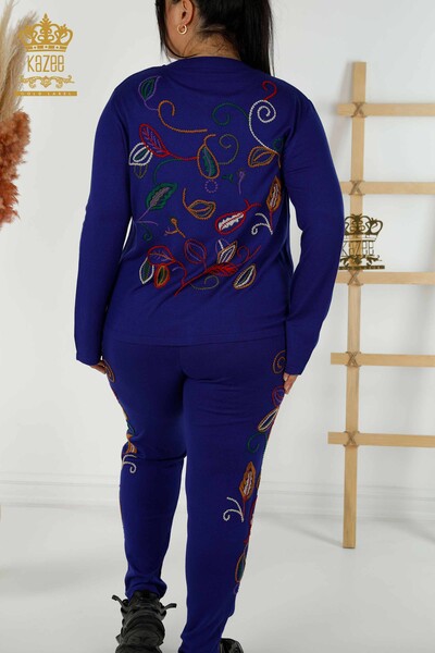 Женский спортивный костюм оптом с красочными узорчатыми саксами - 16657 | КАZЕЕ - Thumbnail