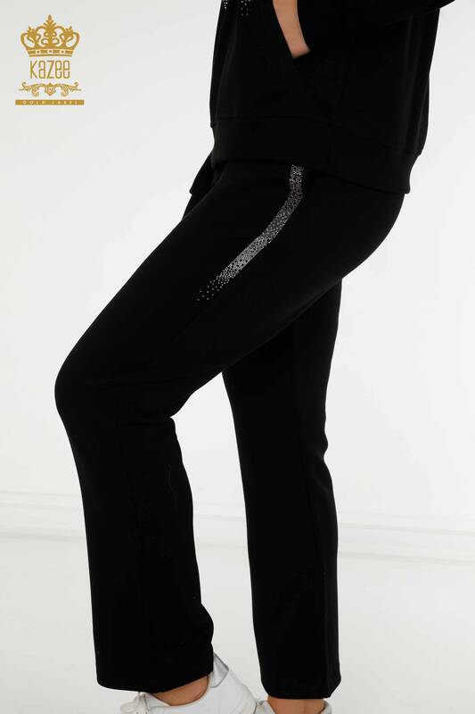 Черный женский спортивный костюм оптом с каменной вышивкой - 17597 | КAZEE