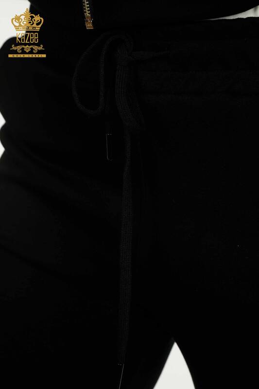Оптовая продажа комплекта женского спортивного костюма двух цветов черного экрю - 17673 | КАZEE