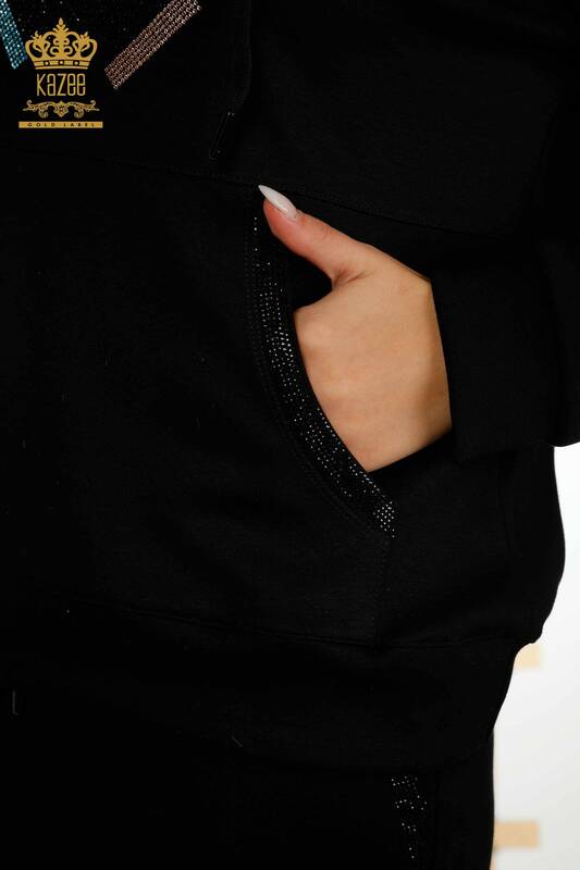 Черный женский спортивный костюм с вышивкой камнями оптом - 17592 | КАZEE