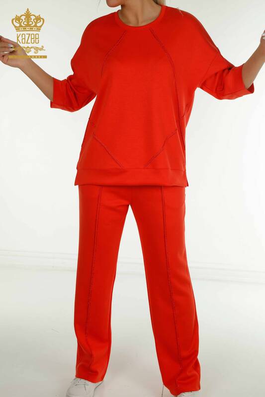 Оптовый женский спортивный костюм с каменной вышивкой оранжевый - 17657 | КАZEE