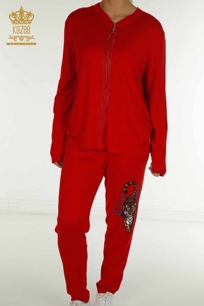 Оптовый женский спортивный костюм красного цвета с вышивкой камнями - 16662 | КАZEE - Thumbnail (2)