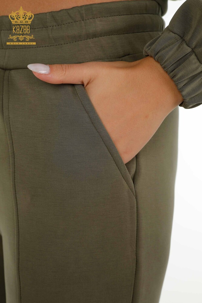 Женский спортивный костюм оптом на молнии и пуговицах цвета хаки - 17620 | КАZEE - 10