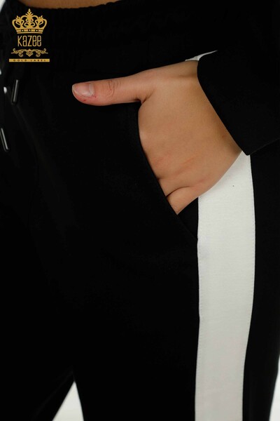 Женский спортивный костюм оптом с карманами на молнии черного цвета экрю - 17556 | КАZEE - Thumbnail