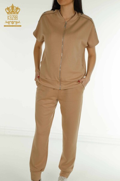 Оптовая продажа женского спортивного костюма с коротким рукавом светло-коричневого цвета - 17680 | КАZEE - Thumbnail (2)