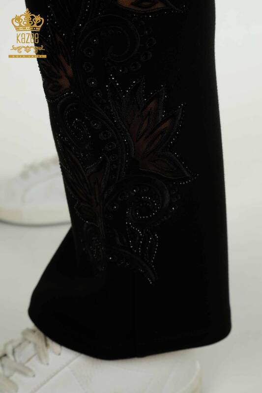 Черный женский спортивный костюм оптом с деталями на рукавах - 17562 | КАZEE