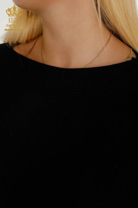 Женский вязаный свитер с плечами оптом, черный - 30192 | КАZEE