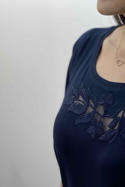 Женская блузка оптом с гипюровым камнем Подробный узор - 76803 | КАZЕЕ - Thumbnail