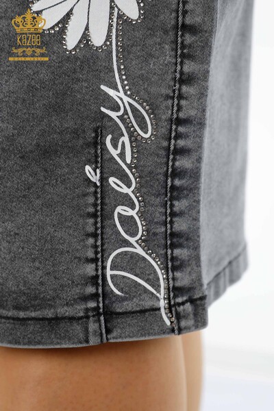 Женская юбка оптом с рисунком ромашки и вышитым камнем карманом - 4177 | КАZЕЕ - Thumbnail