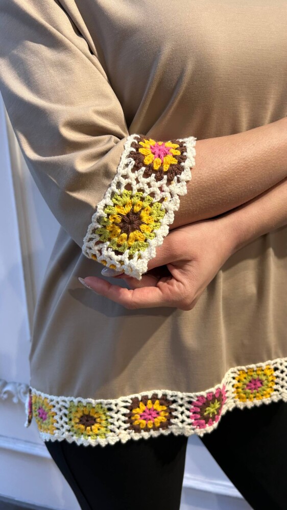 Бежевая блузка с цветочной вышивкой - 80054 | KAZEE (комплект из 3 предметов, размеры L-XL-2XL) - 2