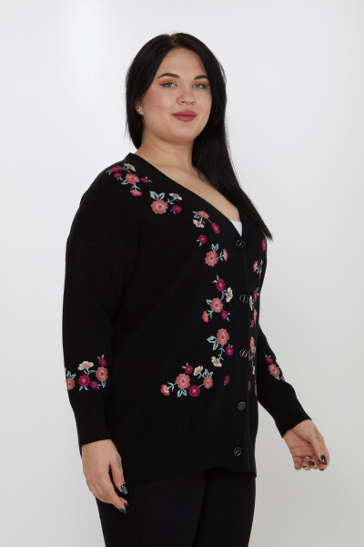 Strick-Cardigan mit Blumen-Stickerei und Knöpfen, Schwarz – 31197 | KAZEE (3er-Set L-XL-2XL) - KAZEE 