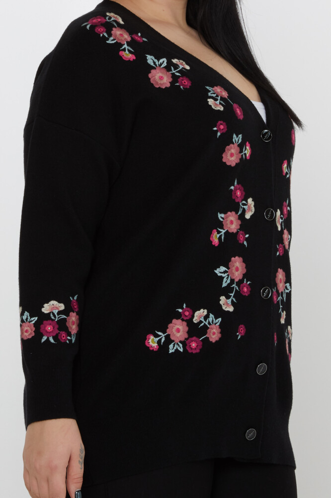 Strick-Cardigan mit Blumen-Stickerei und Knöpfen, Schwarz – 31197 | KAZEE (3er-Set L-XL-2XL) - 3