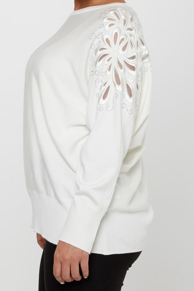 سترة محبوكة بتفاصيل كتف - بيج فاتح - 30931 | كازي (مجموعة من 4 مقاسات M-L-XL-2XL) - 3