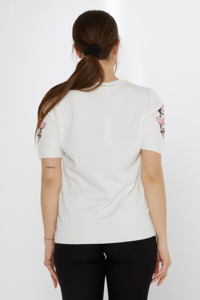 سترة محبوكة مطرزة بالورود باللون البيج الفاتح - 31725 | كازي (مجموعة من 3 مقاسات L-XL-2XL) - 5