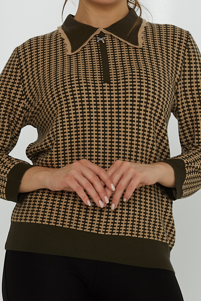 Sweter z dzianiny z kołnierzem typu fartuch w pepitkę, w kolorze khaki-norki - 31570 | KAZEE (Zestaw 3 sztuk XL-2XL-3XL) - 3