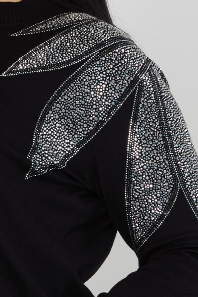 Sweter dzianinowy ze stójką zdobioną haftem kamiennym, czarno-ecru - 31601 | KAZEE (zestaw 3 sztuk M-L-XL) - 4