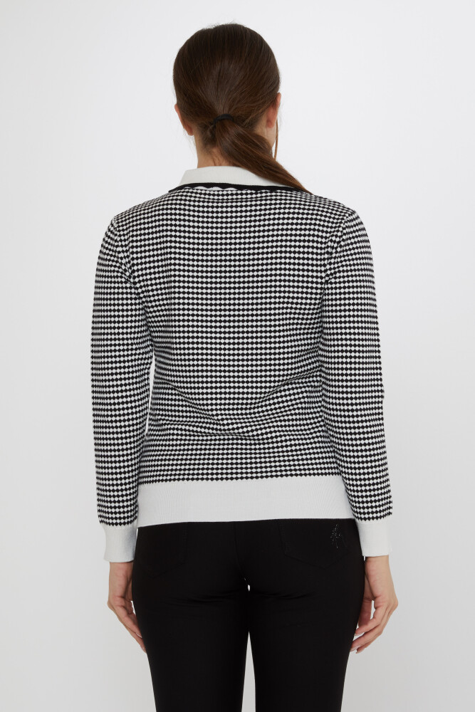 Sweter dzianinowy w kratkę ecru-czarny - 31339 | KAZEE (zestaw 3 sztuk M-L-XL) - 6