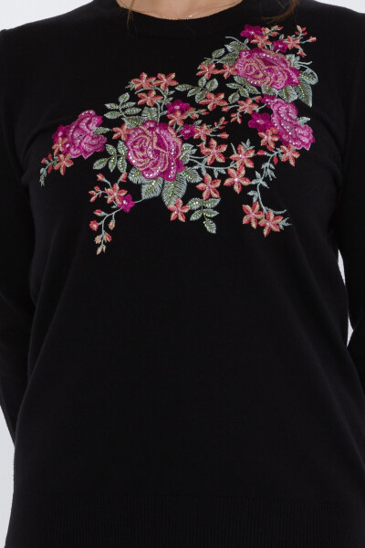 Sweter dzianinowy z haftem róży w kolorze czarnym - 31377 | KAZEE (Zestaw 3 sztuk L-XL-2XL) - 3
