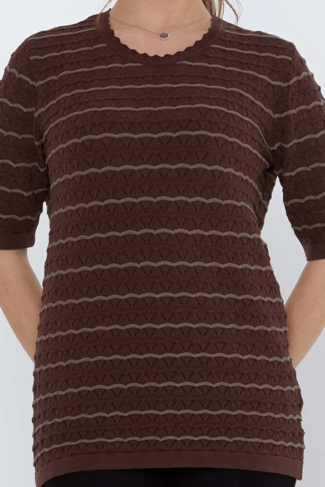 Sweter z dzianiny w paski z detalami w kolorze kawy z norek - 31778 | KAZEE (zestaw 3 sztuk M-L-XL) - 3