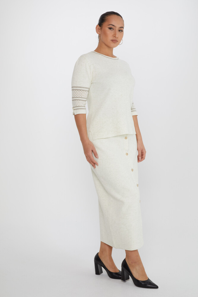 تنورة محبوكة بتفاصيل أزرار - لون بيج فاتح - 31631 | كازي (مجموعة من 3 مقاسات L-XL-2XL) - 1