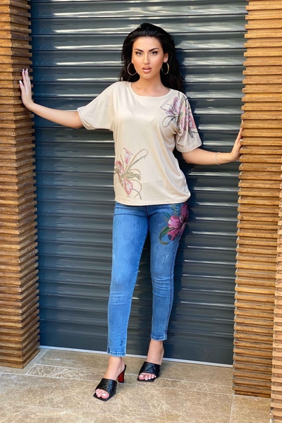 Kazee - Toptan Kadın Bluz Çiçek Desenli Renkli Taş İşlemeli - 77641 | Kazee (1)