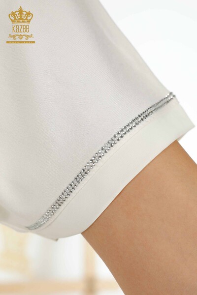 Toptan Kadın Bluz Cep Taş İşlemeli Beyaz - 79195 | KAZEE - Thumbnail
