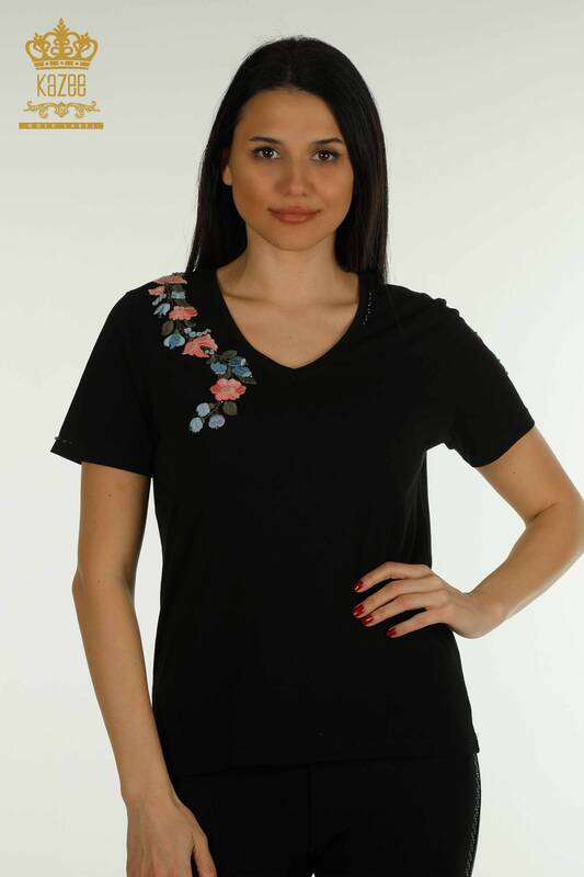 Toptan Kadın Bluz Renkli Çiçek İşlemeli Siyah - 79455 | KAZEE