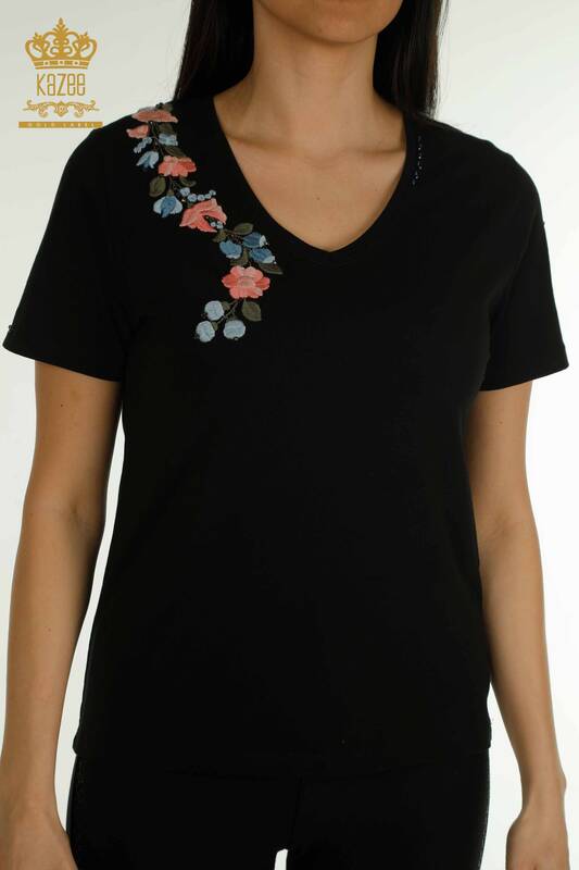 Toptan Kadın Bluz Renkli Çiçek İşlemeli Siyah - 79455 | KAZEE