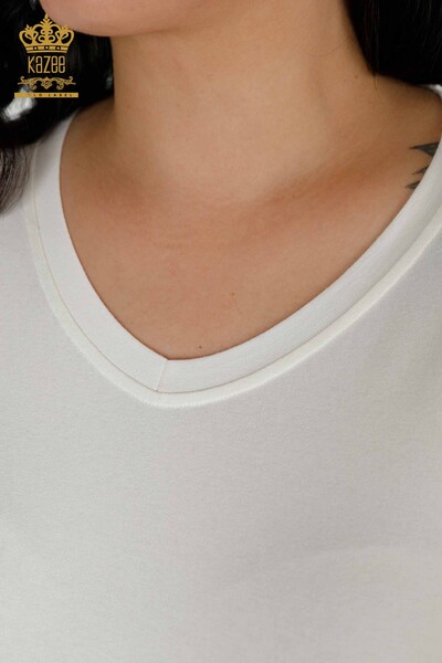 Toptan Kadın Bluz Taş İşlemeli V Yaka Ekru - 77927 | KAZEE - Thumbnail