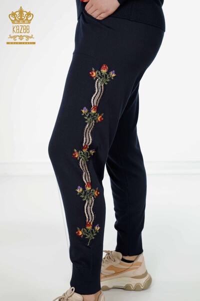 Toptan Kadın Eşofman Takımı Renkli Çiçek Desenli Lacivert - 16528 | KAZEE - Thumbnail