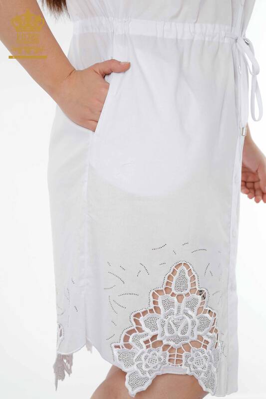 Toptan Kadın Gömlek Elbise Kapüşonlu Çiçek Desenli Beyaz - 20217 | KAZEE