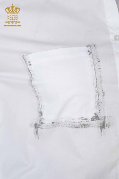 Toptan Kadın Gömlek Yazı Detaylı Beyaz - 20087 | KAZEE - Thumbnail