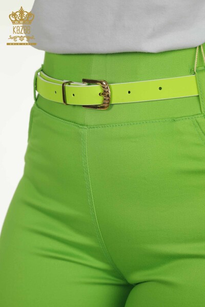 Toptan Kadın Pantolon Kemer Detaylı Fıstık Yeşil - 2412-03242 | M&N - Thumbnail (2)