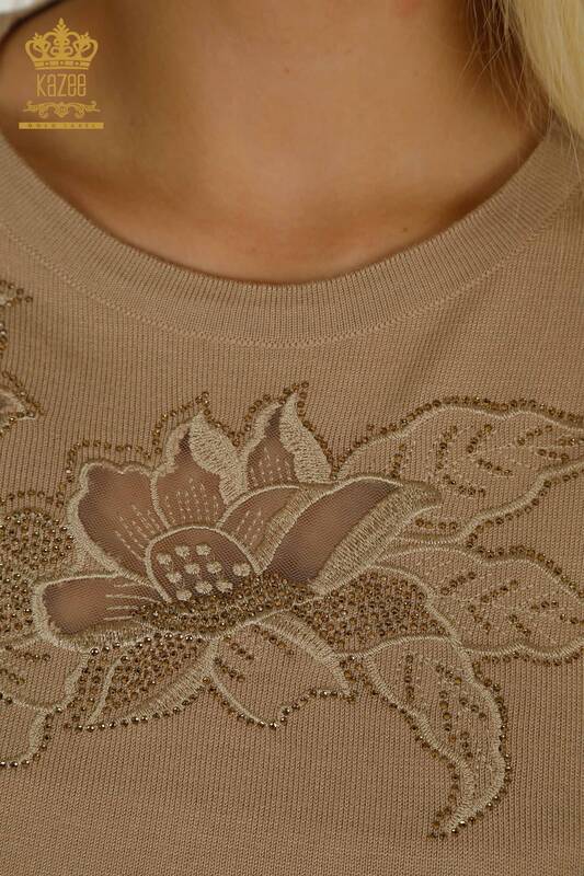 Toptan Kadın Triko Kazak Çiçek Nakışlı Bej - 30126 | KAZEE