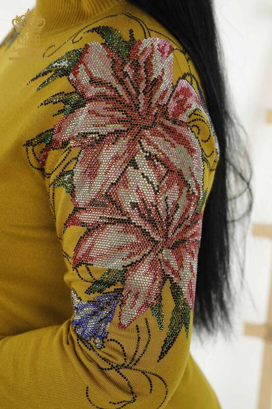 Toptan Kadın Triko Kazak Omuz Çiçek Detaylı Safran - 30007 | KAZEE