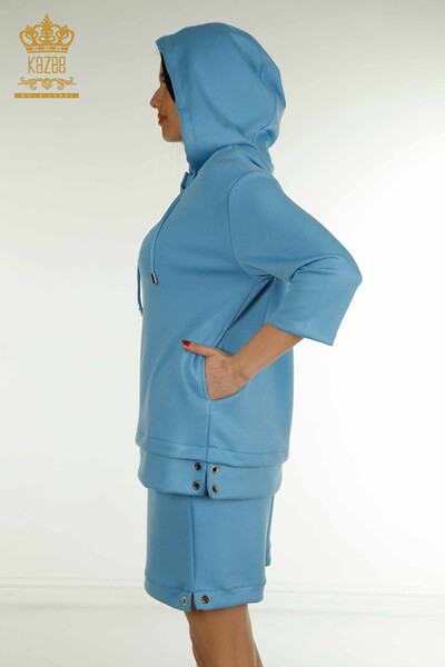 Venta al por mayor Conjunto de chándal y pantalones cortos para mujer con capucha azul - 17695 | KAZEE - Thumbnail