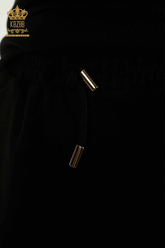 Venta al por mayor Conjunto de chándal y pantalones cortos para mujer con capucha Negro - 17695 | KAZEE